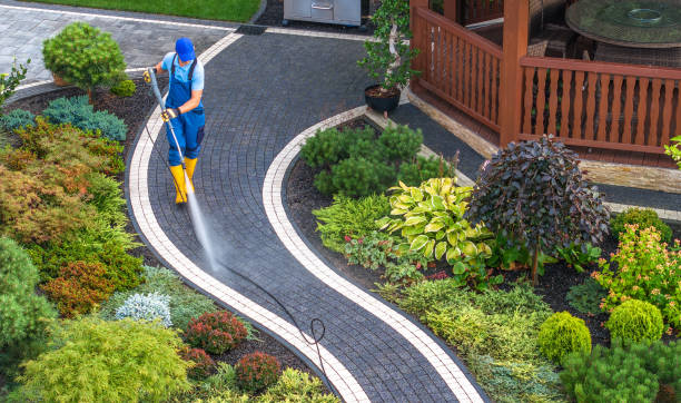 Best Residential Pressure Washing Services  in Santa Ana, CA